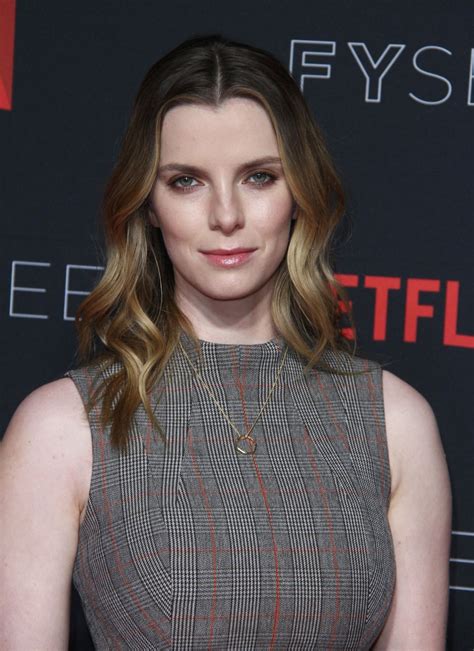 betty gilpin wiki